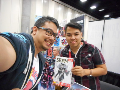 with comic artist Peter Nguyen. (c) WAG