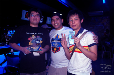 USFIV Winner Tonpy, with Imperium's Raphael Gancayco and placer Humanbomb on the right.