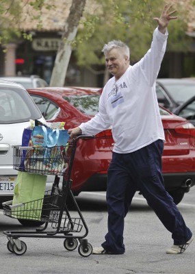 UK CLIENTS MUST CREDIT: AKM-GSI ONLY Richard Dean Anderson flaunts his moustache as he loads his truck full of groceries after shopping at Ralph's in Malibu this afternoon. The 'MacGyver' star waved to the cameras as he walked his shopping cart to his ride with a big smile. Pictured: Richard Dean Anderson Ref: SPL1006925 220415 Picture by: AKM-GSI / Splash News 
